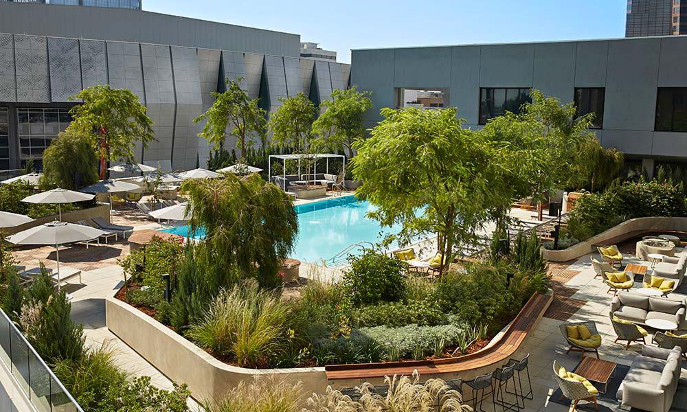 aerial-view-pool-sitting-area-sawyer-hotel-sacramento-kimpton